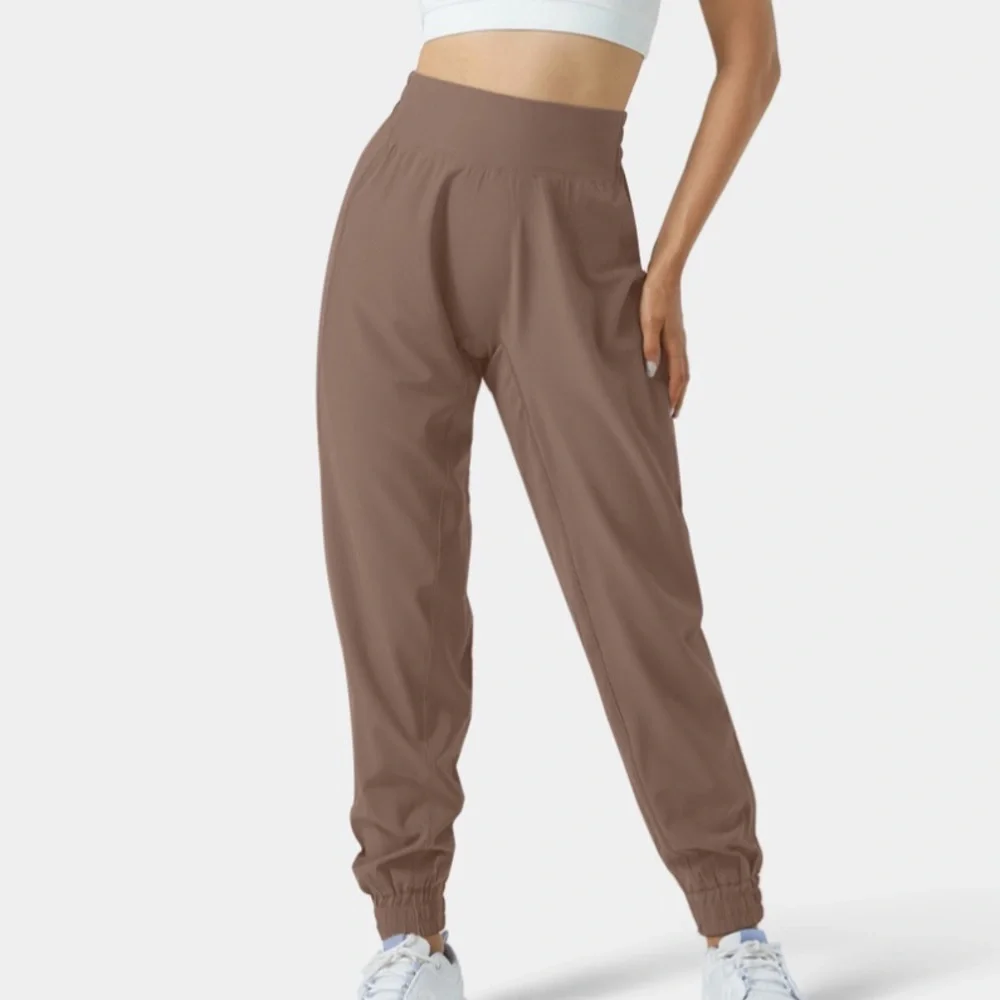 Halara High Waisted Brown Elastic Waistband Casual Lounge Exercise Daily Joggers